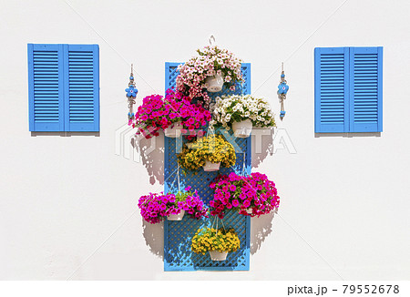 wall floral decoration in ethnic style. garden design ideas wall floral decoration in ethnic style. garden design ideas 79552678