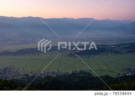 平丸峠の風景(夜明け) 平丸峠の風景(夜明け) 79558644