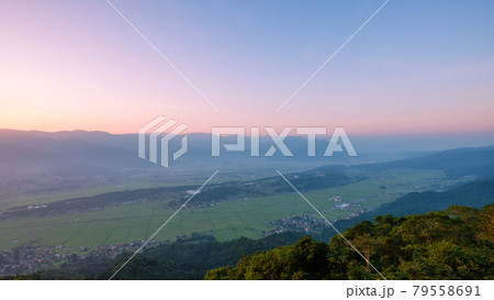 平丸峠の風景(夜明け) 平丸峠の風景(夜明け) 79558691