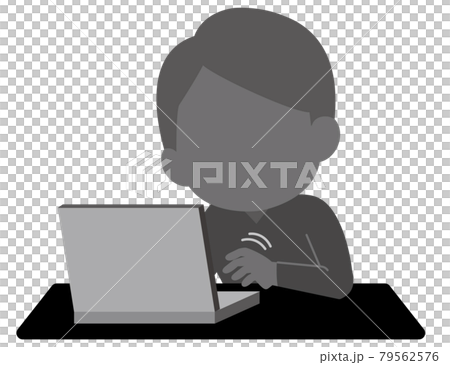 パソコンを操作する人物の不穏なシルエット　イラスト 79562576