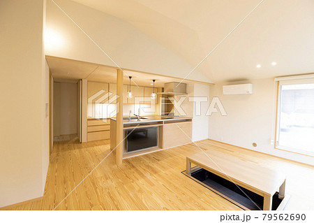 新築のリビング、キッチンイメージ 79562690