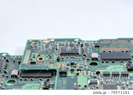 IT機器 プリント基盤のクローズアップ IT機器 プリント基盤のクローズアップ 79571181