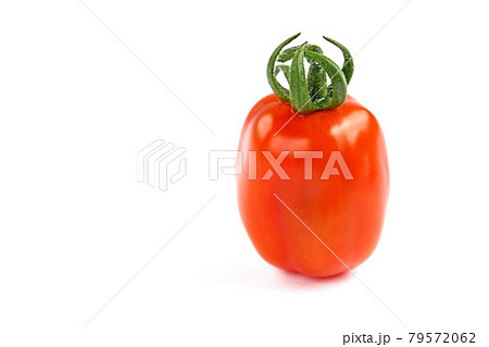 家庭菜園で収穫したミニトマト（コンフェット） 79572062