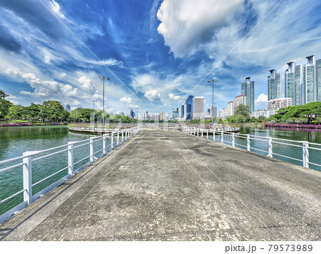 タイ・バンコク ベンジャキティ公園 / Benjakitti Park, Bangkok 79573989
