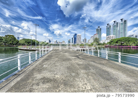 タイ・バンコク ベンジャキティ公園 / Benjakitti Park, Bangkok 79573990