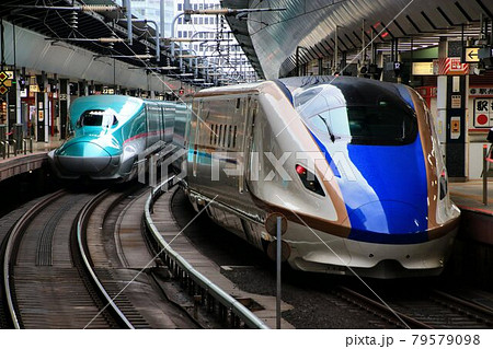 新幹線E7系・金沢へ… 北陸新幹線・東京駅 新幹線E7系・金沢へ… 北陸新幹線・東京駅 79579098