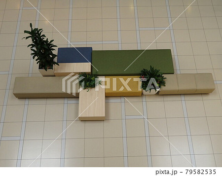 椅子　ららぽーと横浜 79582535