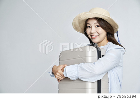 旅行 若い女性 女性 79585394