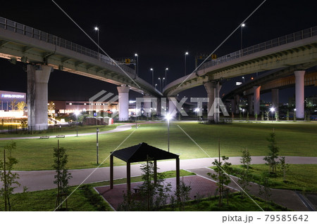 大阪府泉佐野市のりんくうジャンクションの夜景 79585642