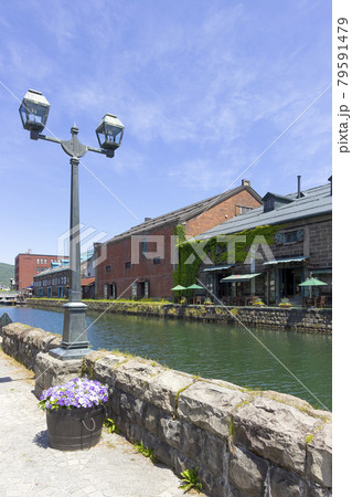 2021年、初夏の小樽運河 79591479