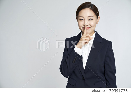 ビジネスウーマン ビジネス 若い女性 79591773