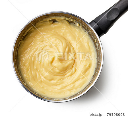 freshly prepared custard cream 79598098