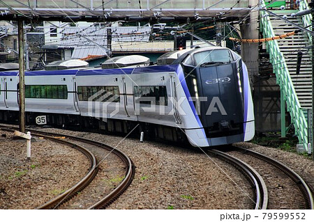 信濃路を快走する…特急あずさ・E353系　中央線・相模湖駅 79599552