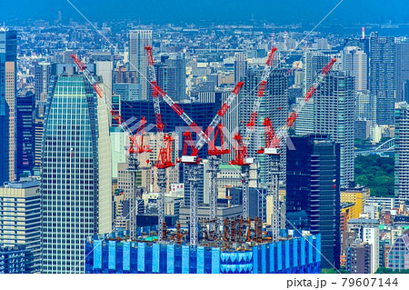 東京風景　摩天楼ビル群 79607144