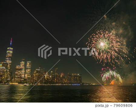 Fireworks celebration of July 4th with the famous Manhattan skyline 79609806