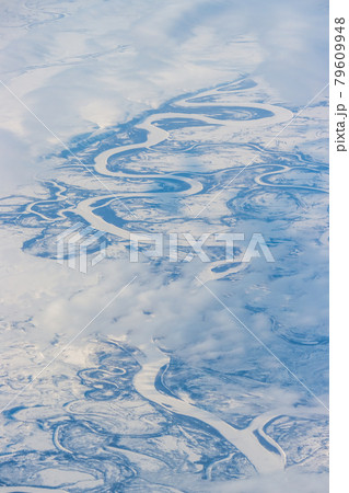 Aerial view of a meandering river in the tundra Aerial view of a meandering river in the tundra 79609948