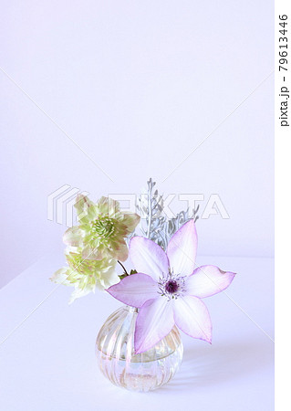 クレマチスのアレンジ 79613446