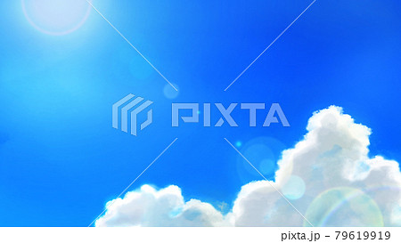 空を覆う雲と日差す青空（ワイド） 79619919