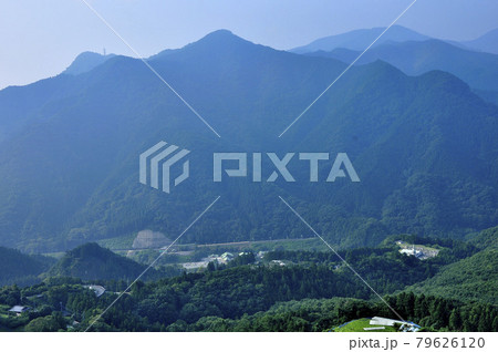 奥武蔵 日向山より望む奥武蔵の山 二子山 奥武蔵 日向山より望む奥武蔵の山 二子山 79626120