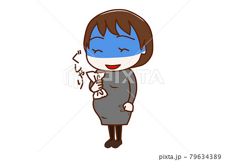 ＜全身・斜め＞紙をぐしゃりと握りつぶして顔色悪く不穏な笑顔を浮かべる妊婦 79634389