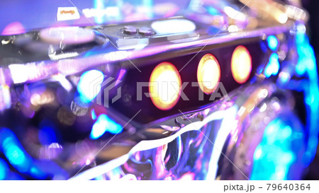 パチンコ スロット遊技機(アウトフォーカス) パチンコ スロット遊技機(アウトフォーカス) 79640364