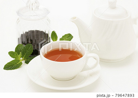 温かい紅茶 79647893