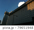 都心のホテルと入道雲 79651948