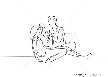 Continuous one line drawing romantic couple having picnic in summer park. Relaxing together sitting on the ground and men feeding grapes to women. Single line draw design vector graphic illustration 79653408