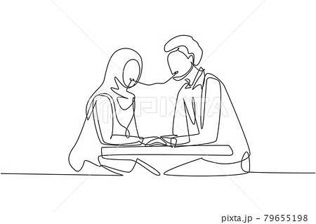Continuous one line drawing young Arabian couple eating spaghetti together. Celebrate anniversaries and enjoy romantic dinner at modern restaurant. Single line draw design vector graphic illustration 79655198