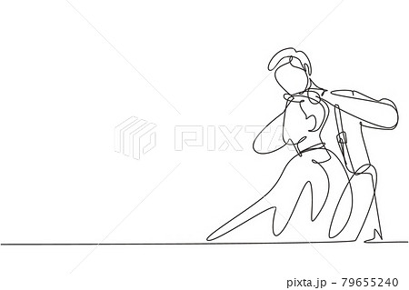 Single continuous line drawing young handsome barber making haircut of attractive bearded man in barbershop. Hairdo looks trendy and so perfect. One line draw graphic design vector illustration 79655240