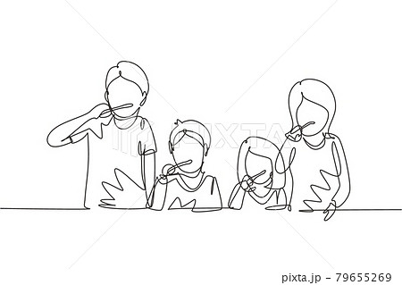 Single continuous line drawing happy family brushing their teeth together before bedtime. Routine habits for cleanliness and health of mouth and teeth. One line draw graphic design vector illustration Single continuous line drawing happy family brushing their teeth together before bedtime. Routine habits for cleanliness and health of mouth and teeth. One line draw graphic design vector illustration 79655269