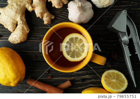 Concept of alternative cold treatment, top view 79655751