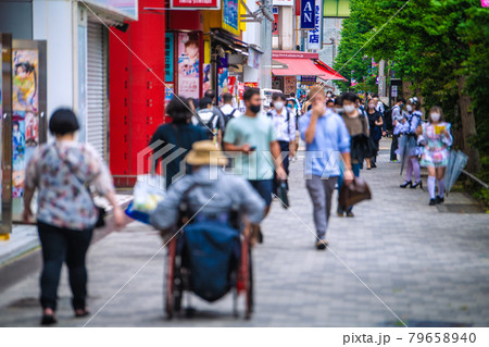 日本の東京都市景観 4度目の宣言初日…変異株感染爆発…五輪“狂行”…秋葉原にも人出…=7月12日 日本の東京都市景観 4度目の宣言初日…変異株感染爆発…五輪“狂行”…秋葉原にも人出…=7月12日 79658940