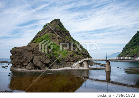 積丹 弁天島 積丹 弁天島 79661972