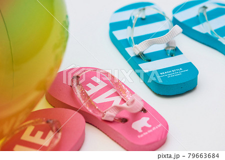 ビーチサンダル　8月のイメージ 79663684