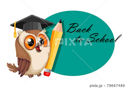 Owl in graduation cap. Back to school 79667489