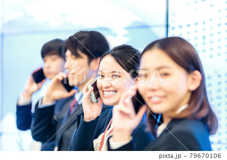 ビジネス 研修を受ける新入社員 ビジネス 研修を受ける新入社員 79670106