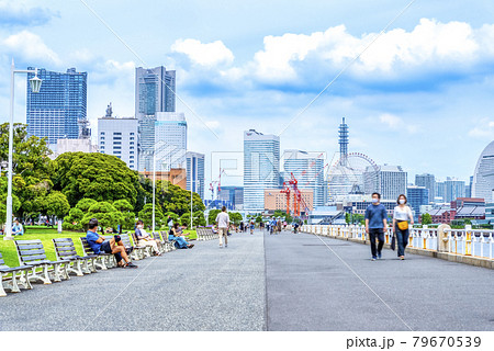 横浜の都市風景 山下公園 横浜の都市風景 山下公園 79670539