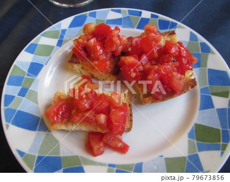 イタリア、前菜のブルスケッタ イタリア、前菜のブルスケッタ 79673856
