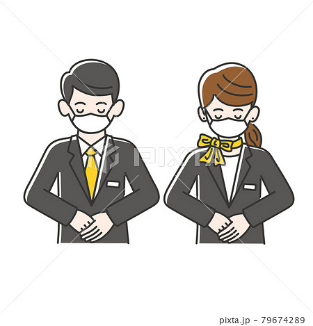 スーツを着てお辞儀をしているマスク姿の案内スタッフの男女 スーツを着てお辞儀をしているマスク姿の案内スタッフの男女 79674289