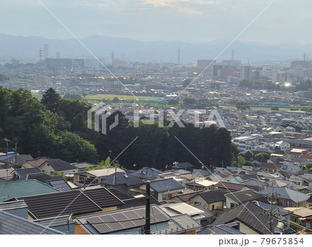 日野市南平みはらし公園からの八王子方面遠望 79675854