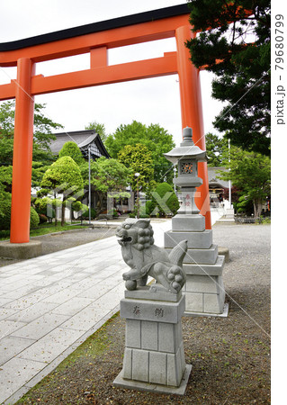 夏の北海道函館市湯倉神社の境内の風景を撮影 夏の北海道函館市湯倉神社の境内の風景を撮影 79680799