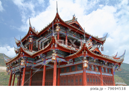中国四川省アバ・チベット族チャン族自治州松藩県松藩　松州古城の城門延薫門（南門） 79694538