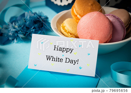 Happy White Day ホワイトデー マカロン 洋菓子 メッセージカードの写真素材