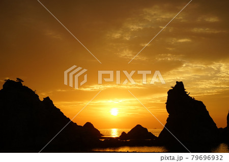 浄土ヶ浜の夜明け 浄土ヶ浜の夜明け 79696932