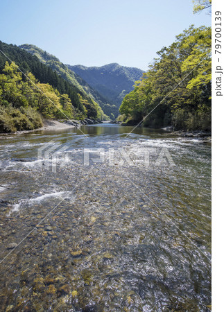 櫛田川 三重の河川 清流の風景 新緑と川 三重県の観光スポット ドラマロケ地 下剋上球児 櫛田川 三重の河川 清流の風景 新緑と川 三重県の観光スポット ドラマロケ地 下剋上球児 79700139