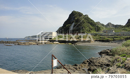 千葉県の富津市と安房郡鋸南町の境にある岬 千葉県の富津市と安房郡鋸南町の境にある岬 79703055