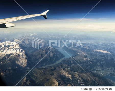 スイス空撮 ブリエンツ湖・アイガー / Switzerland 79707930