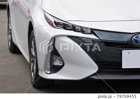 自動車イメージ トヨタプリウスPHEVのフロントマスク 自動車イメージ トヨタプリウスPHEVのフロントマスク 79709455