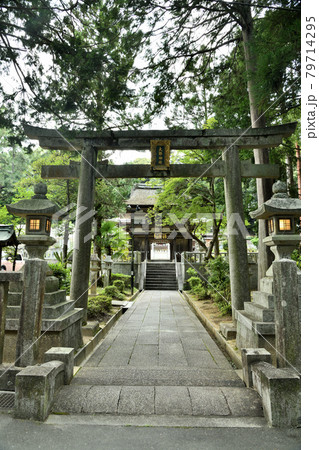 大野神社　鳥居と楼門【滋賀県栗東市】 79714295